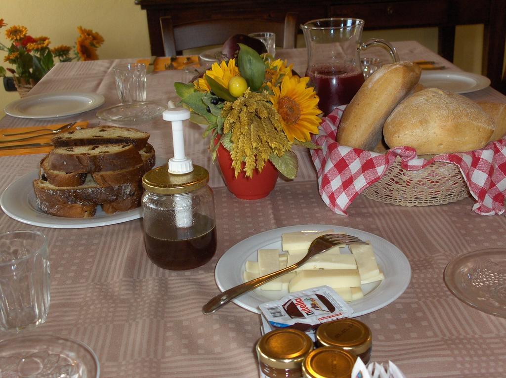 B&B La Gibiana Costigliole d’Asti Szoba fotó